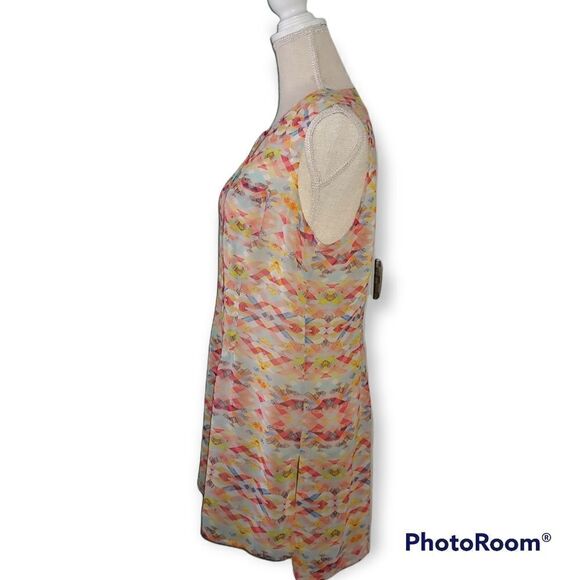 Cabi Avery multi colored sleeveless Aztec top - Picture 5 of 8